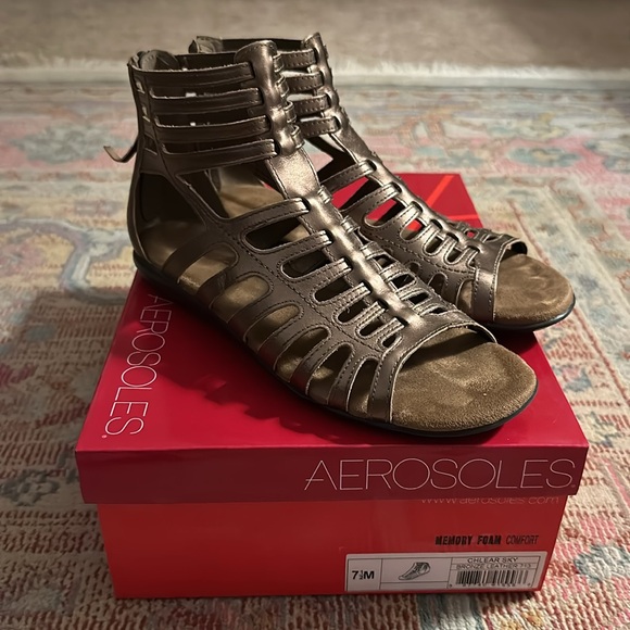 Aerosoles Size 7.5 Memory Foam Bronze Gladiator Sandals! - Picture 8 of 8